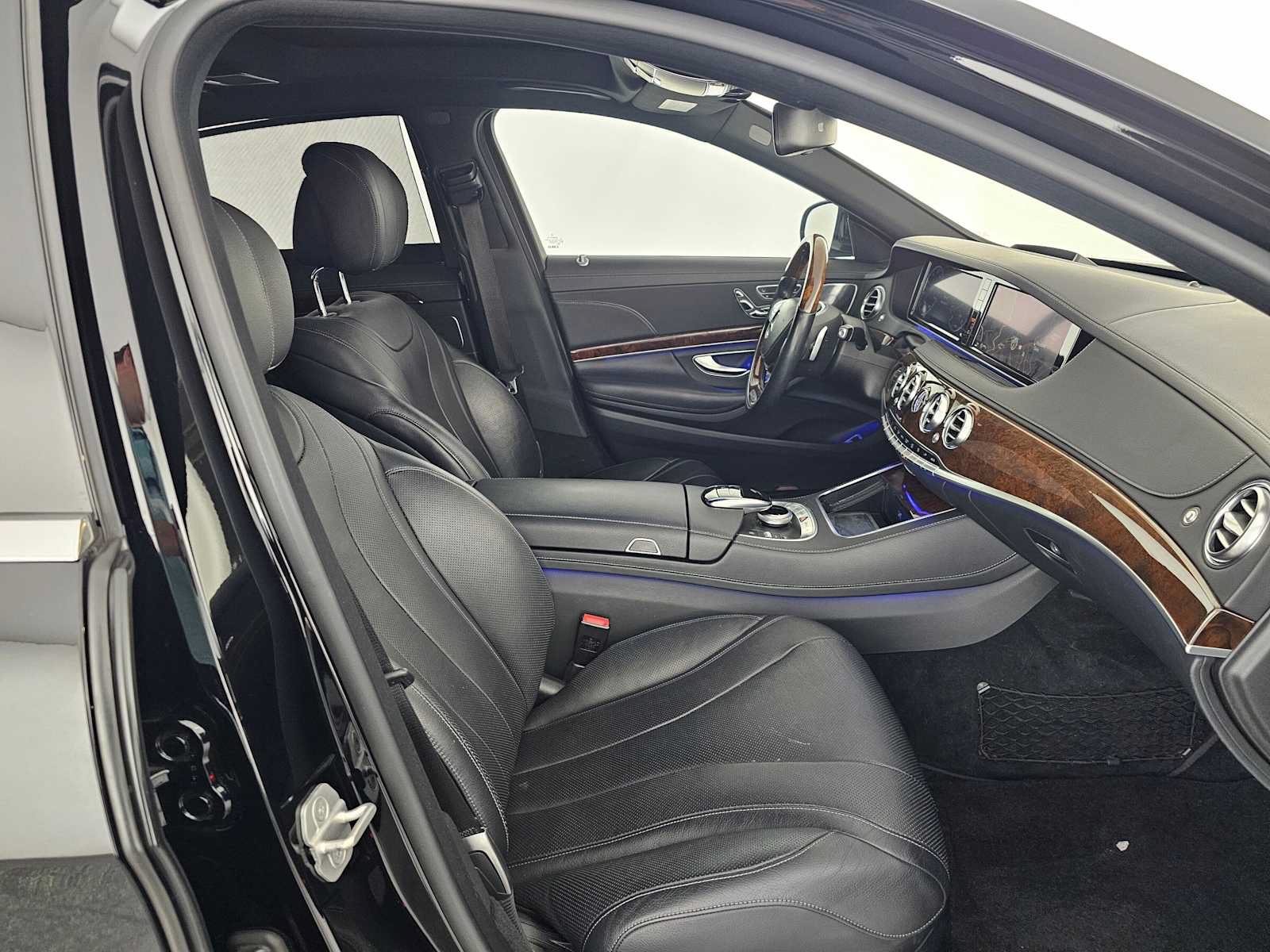 Used 2015 Mercedes-Benz S 550 Sedan image 10