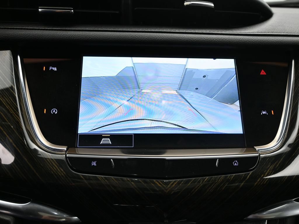 Certified 2022 Cadillac XT6 Premium Luxury image 11