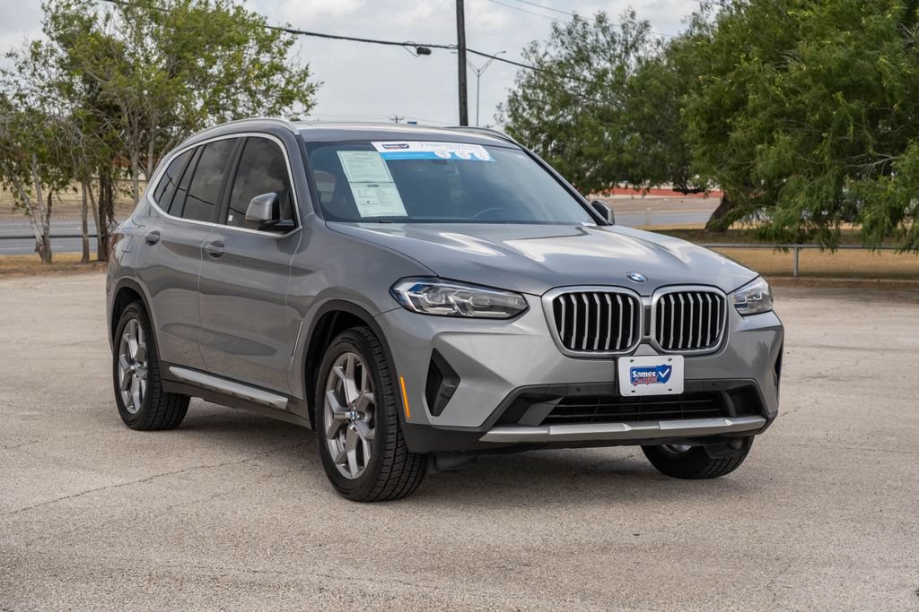Used 2023 BMW X3 sDrive30i RWD image 2