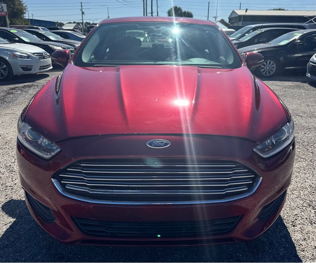 Used 2013 Ford Fusion SE image 3