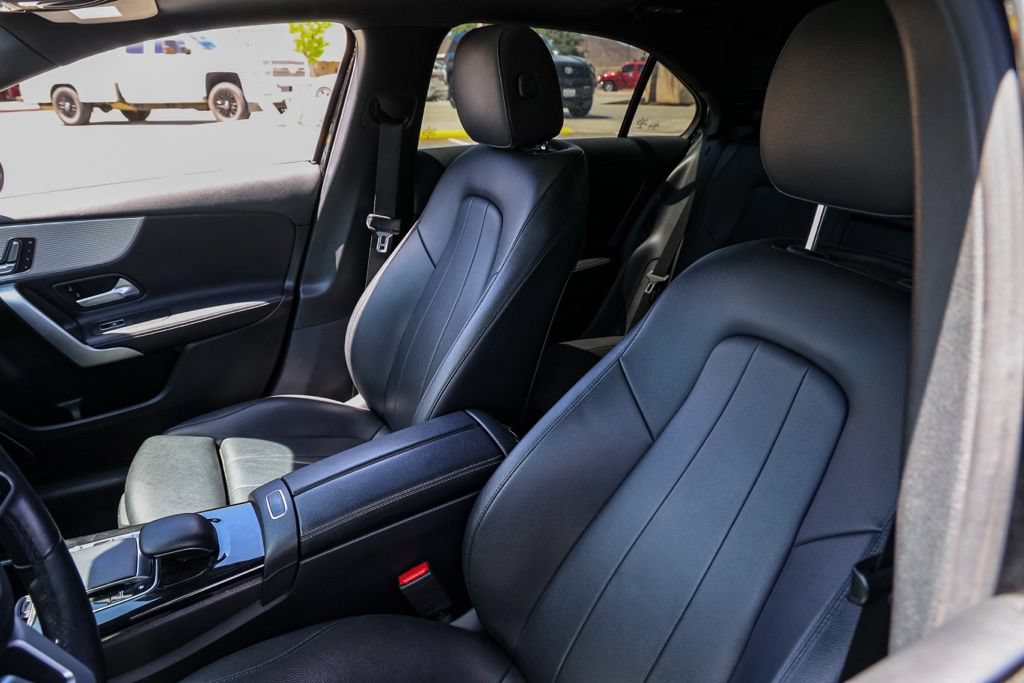 Used 2020 Mercedes-Benz A 220 w/ Premium Package image 15