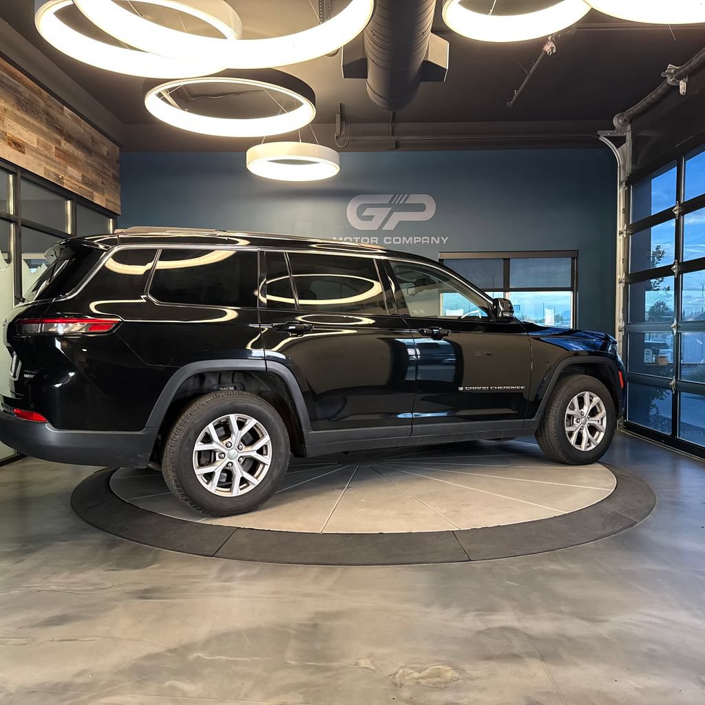Used 2021 Jeep Grand Cherokee L Limited AWD/4WD image 3