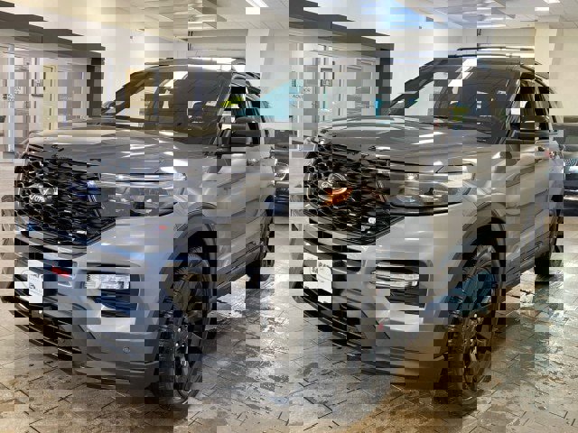 Certified 2022 Ford Explorer ST w/ Equipment Group 401A image 4