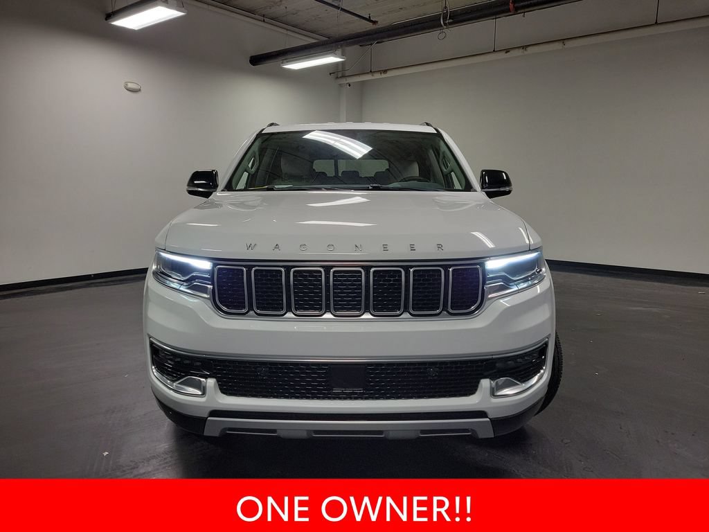 Used 2024 Jeep Wagoneer L Series II w/ Flexible Seating Group AWD/4WD image 3