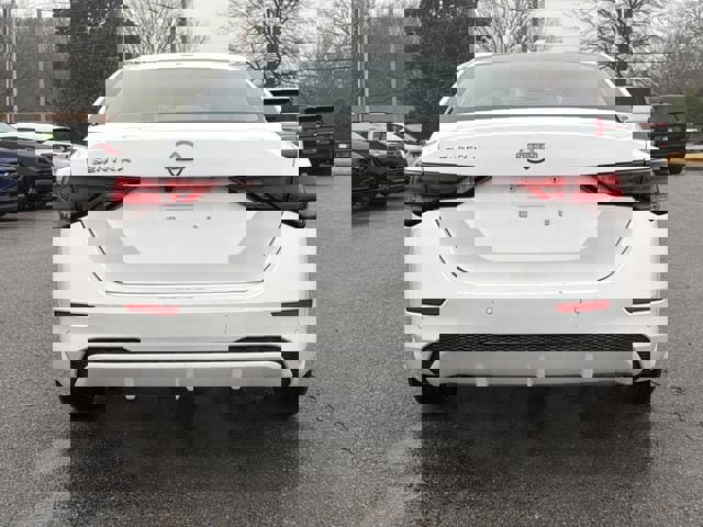 Used 2024 Nissan Sentra SV image 4