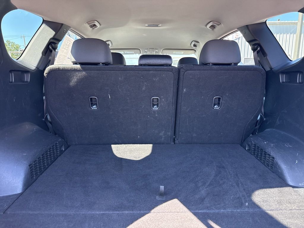 Used 2020 Hyundai Santa Fe SE image 11