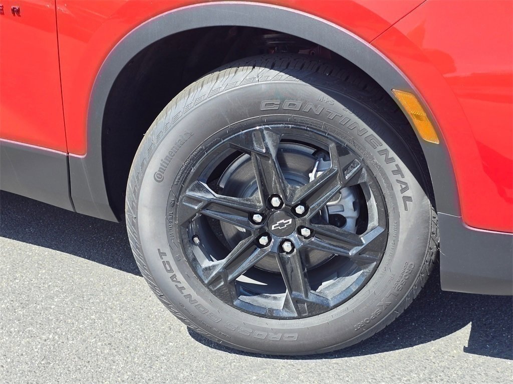 New 2025 Chevrolet Blazer LT w/ Midnight/Sport Edition image 11