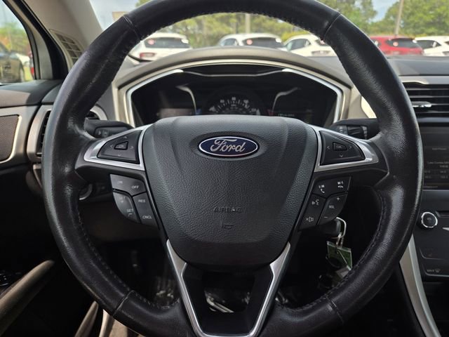 Used 2014 Ford Fusion SE w/ Equipment Group 202A image 21