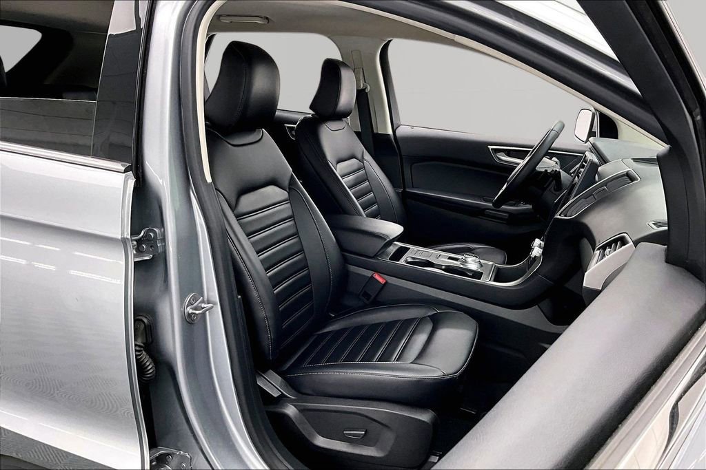 Certified 2024 Ford Edge SEL w/ Convenience Package AWD/4WD image 7