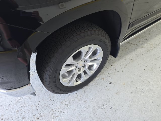 Certified 2024 Chevrolet Silverado 1500 LTZ AWD/4WD image 9