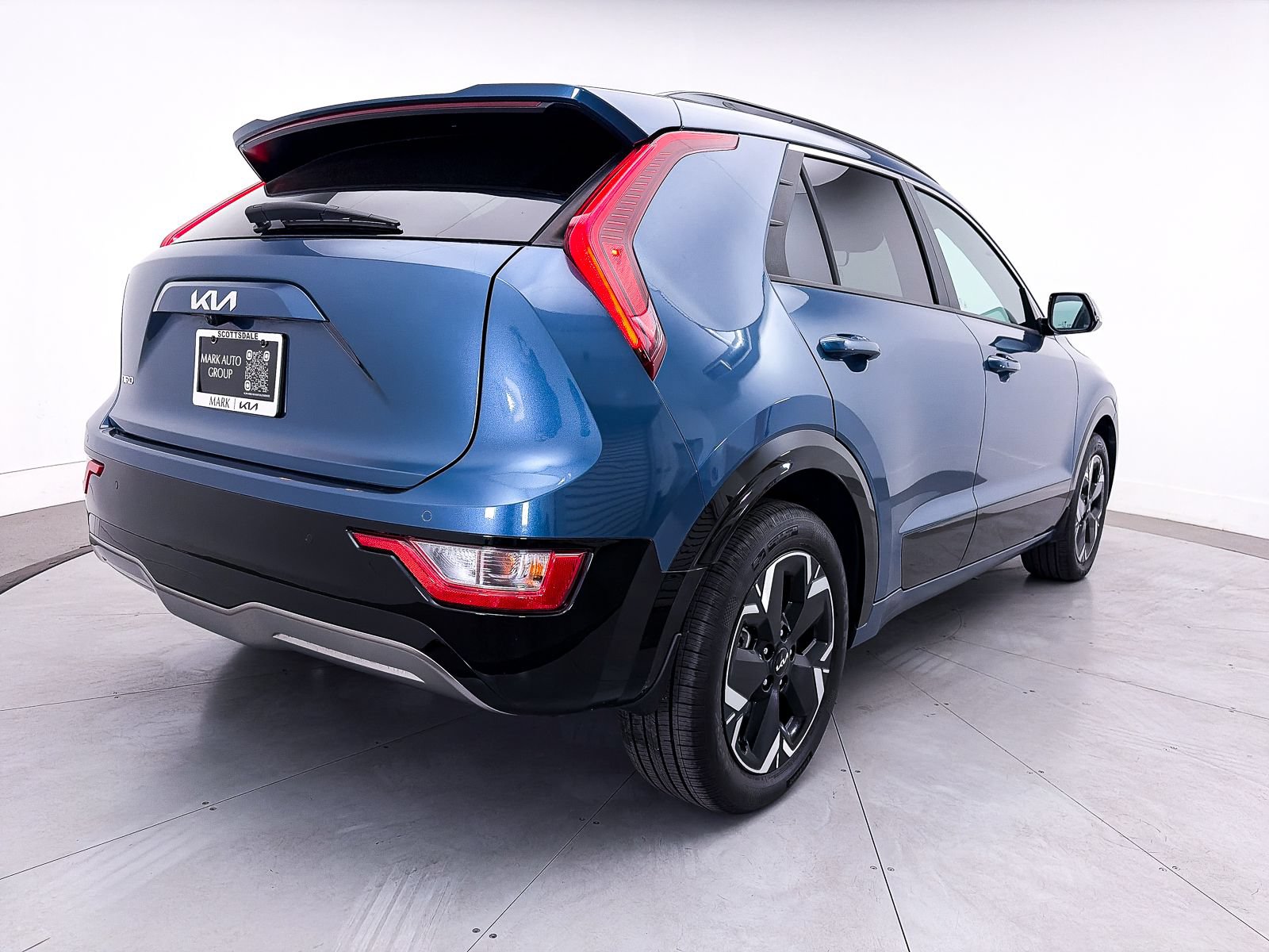 Certified 2024 Kia Niro Wind FWD image 15