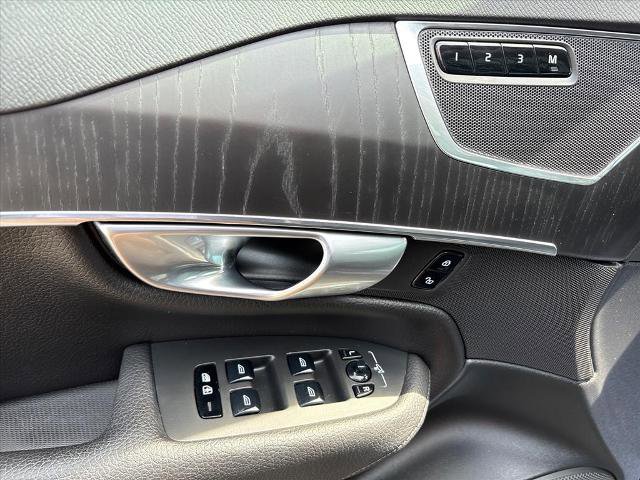 Used 2020 Volvo XC90 T6 Momentum image 21
