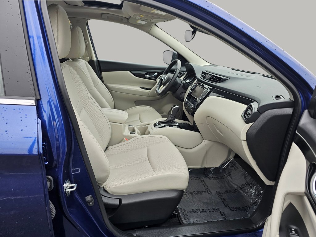 Used 2019 Nissan Rogue Sport SL w/ Premium Package AWD/4WD image 27