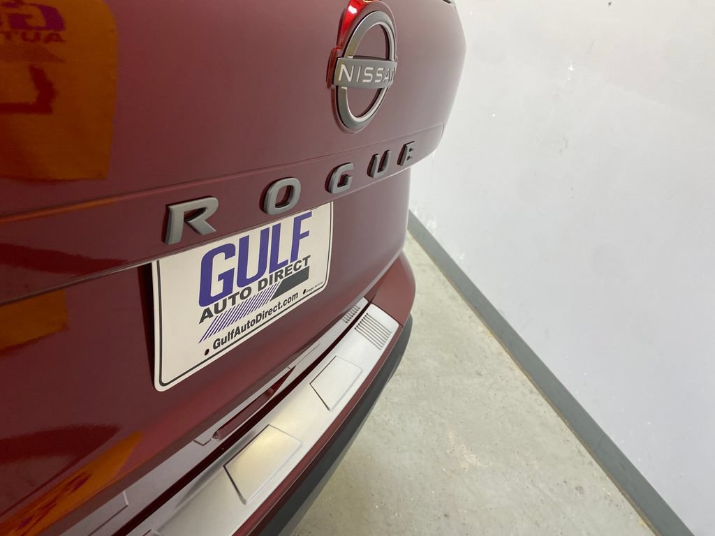 Used 2026 Nissan Rogue SV FWD image 16