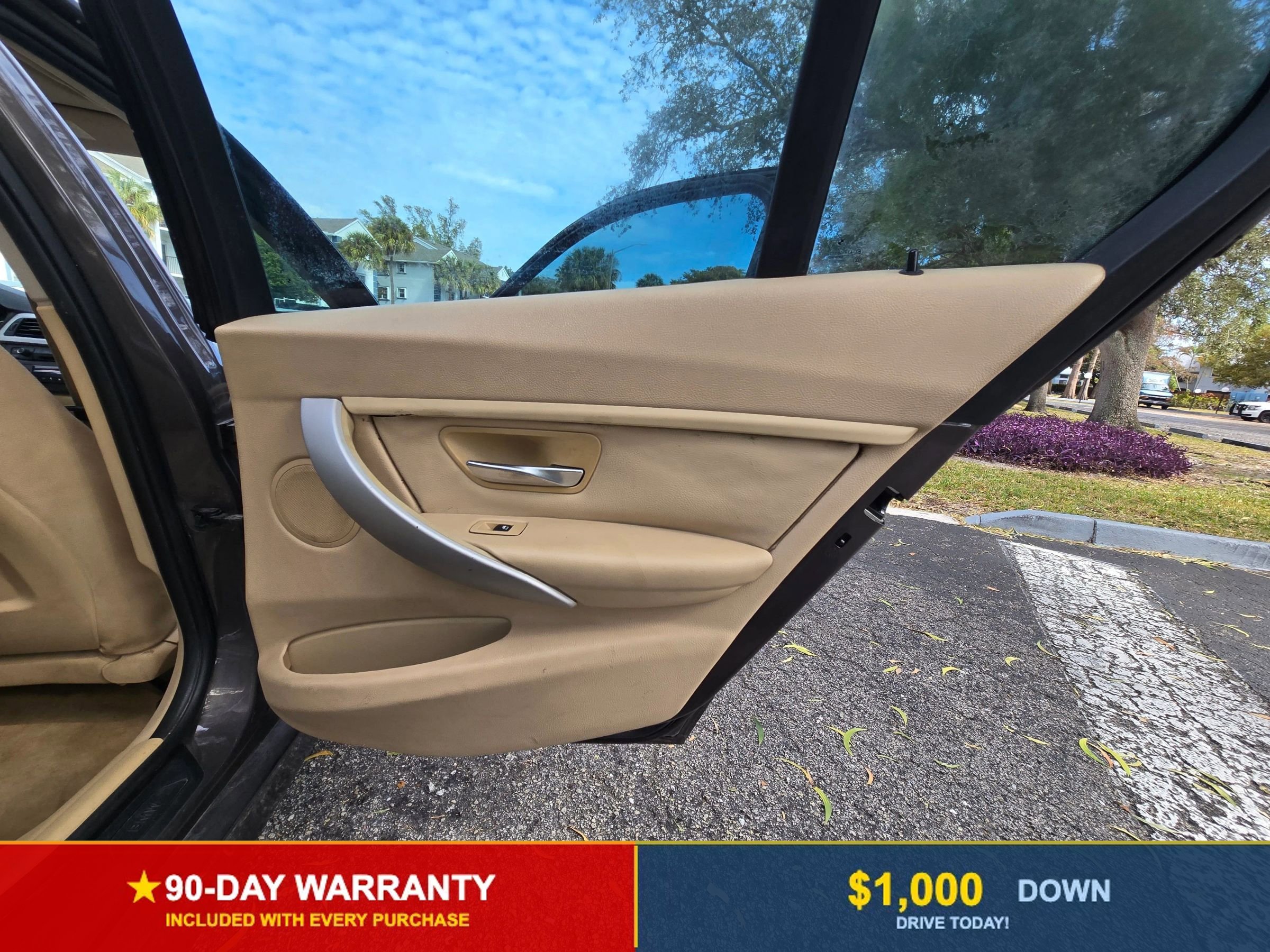 Used 2014 BMW 320i Sedan image 29