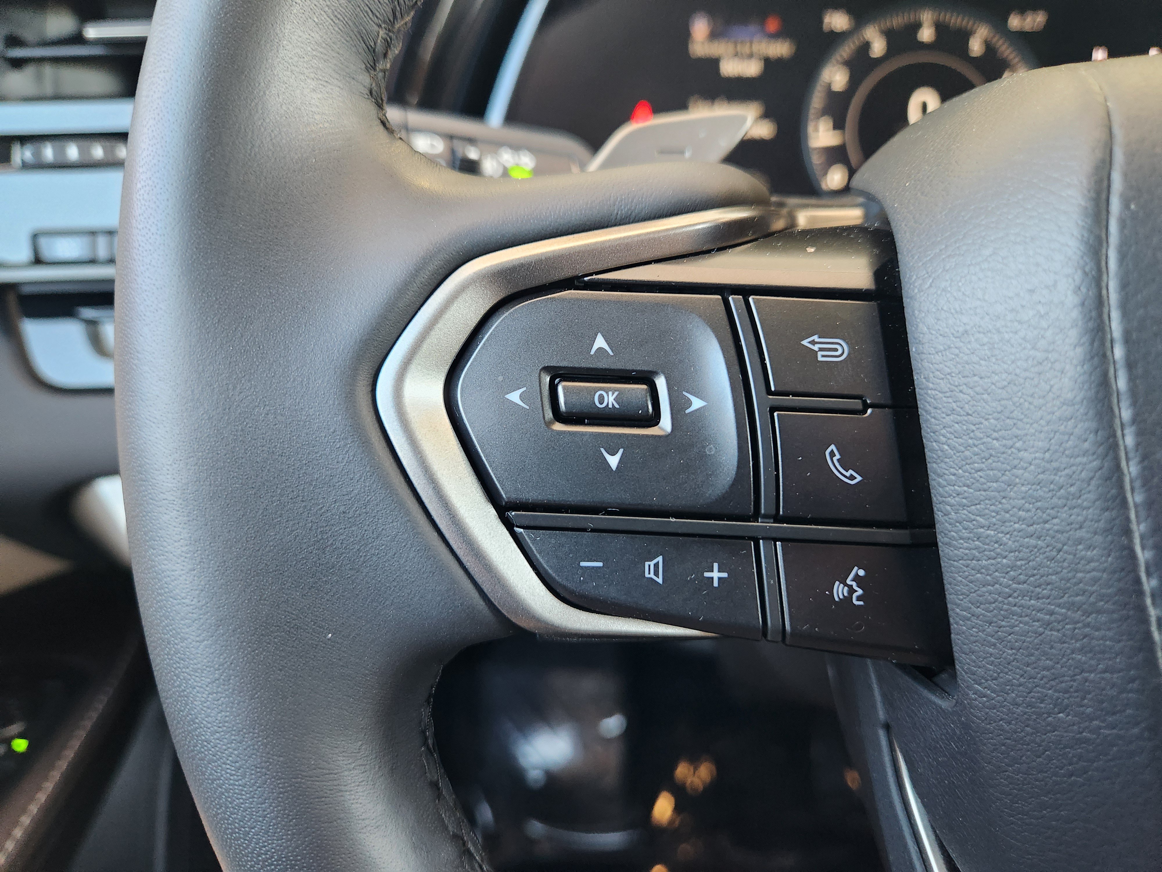 Used 2024 Lexus RX 350 FWD w/ Technology Package image 28