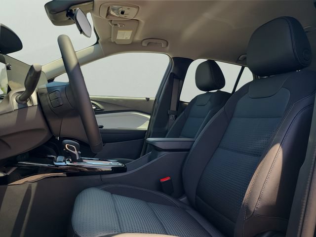 New 2026 Chevrolet Trax LT w/ Midnight Edition FWD image 20