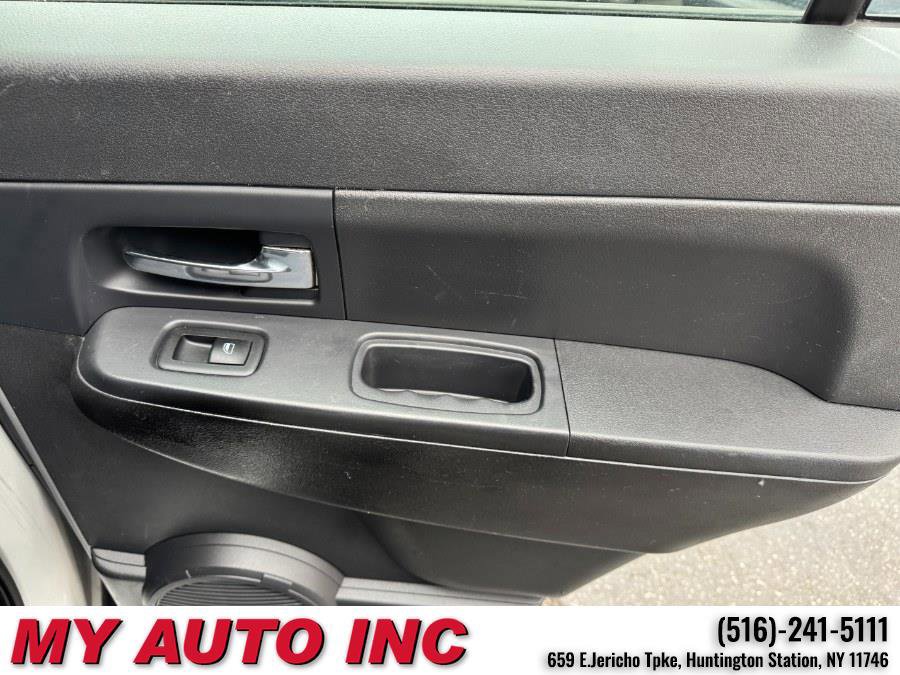 Used 2011 Jeep Liberty Sport image 29