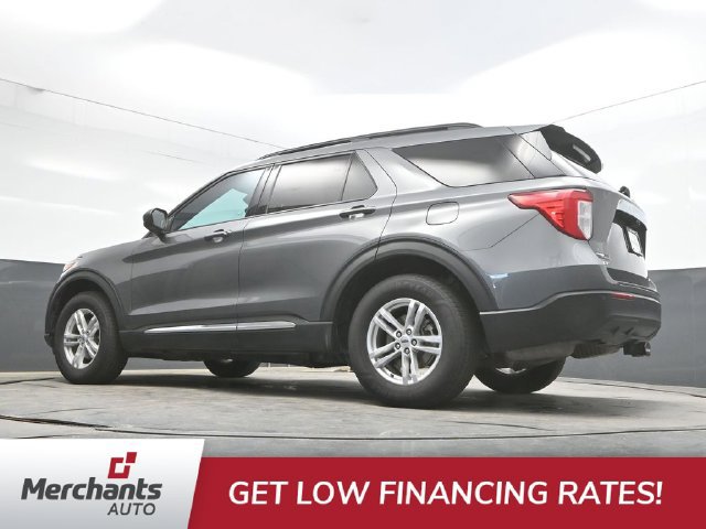 Used 2023 Ford Explorer XLT AWD/4WD image 35
