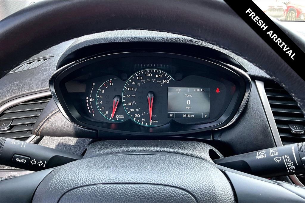 Used 2020 Chevrolet Trax LT w/ LT Convenience Package image 12