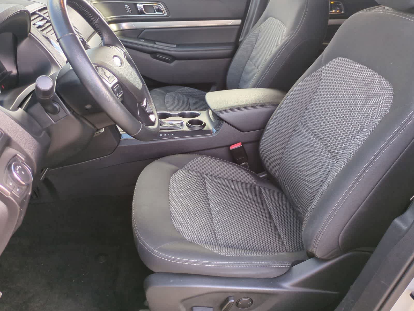 Used 2019 Ford Explorer XLT w/ Equipment Group 201A image 16