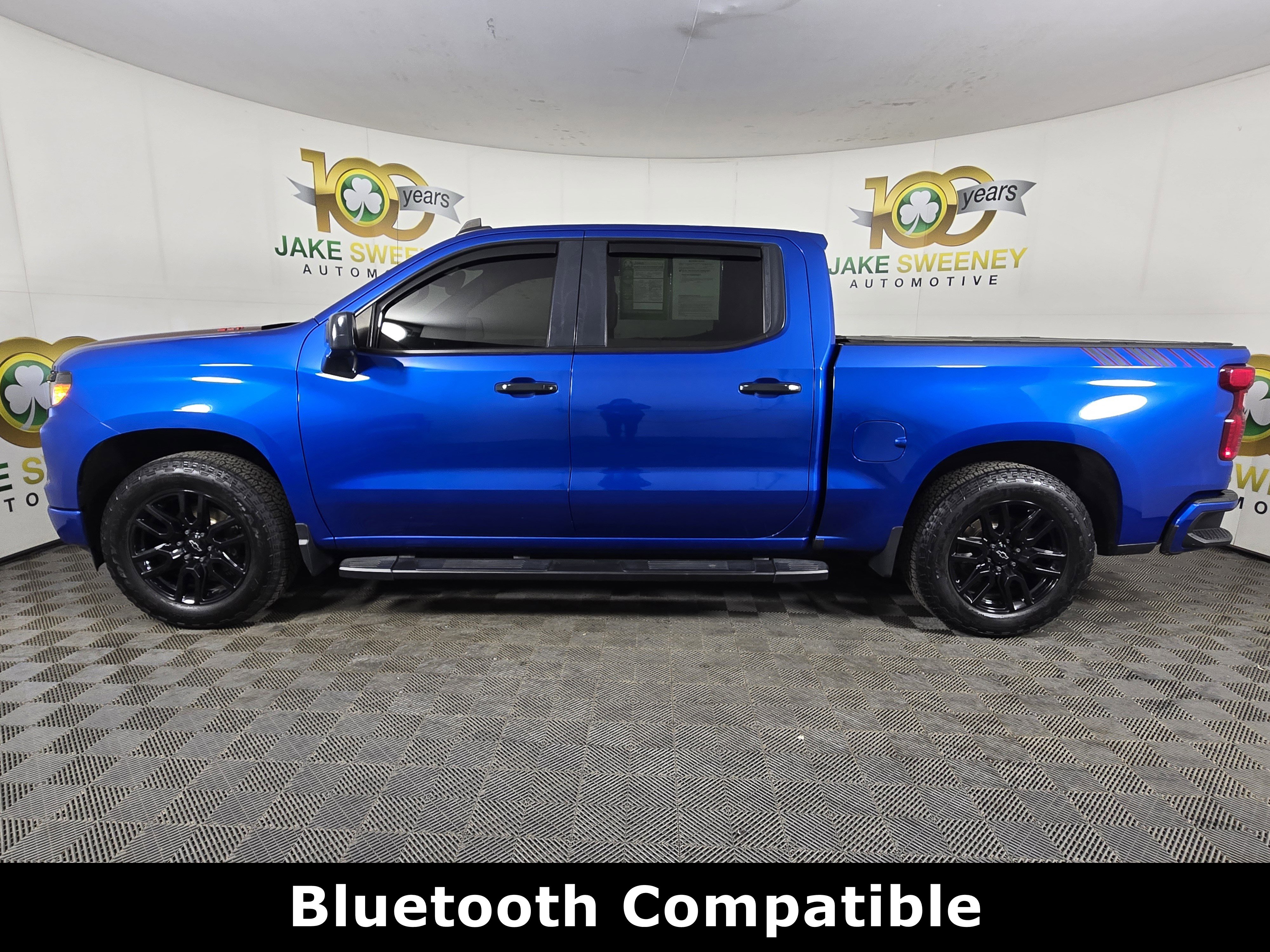 Used 2022 Chevrolet Silverado 1500 Custom w/ LPO, Dark Essentials Package image 4