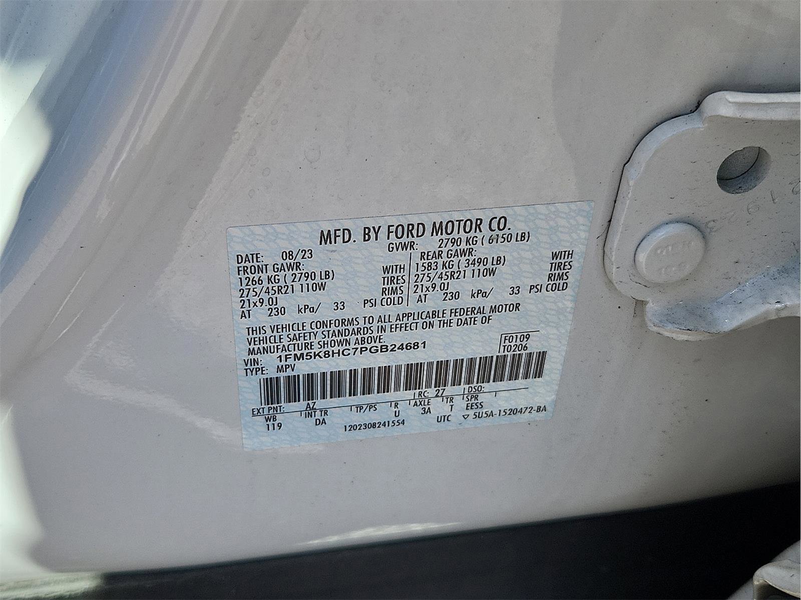 Certified 2023 Ford Explorer Platinum w/ Technology Package image 14