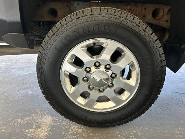 Used 2015 Chevrolet Silverado 2500 LT w/ LT Convenience Package AWD/4WD image 14