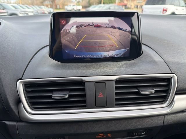 Used 2018 MAZDA MAZDA3 Touring image 22