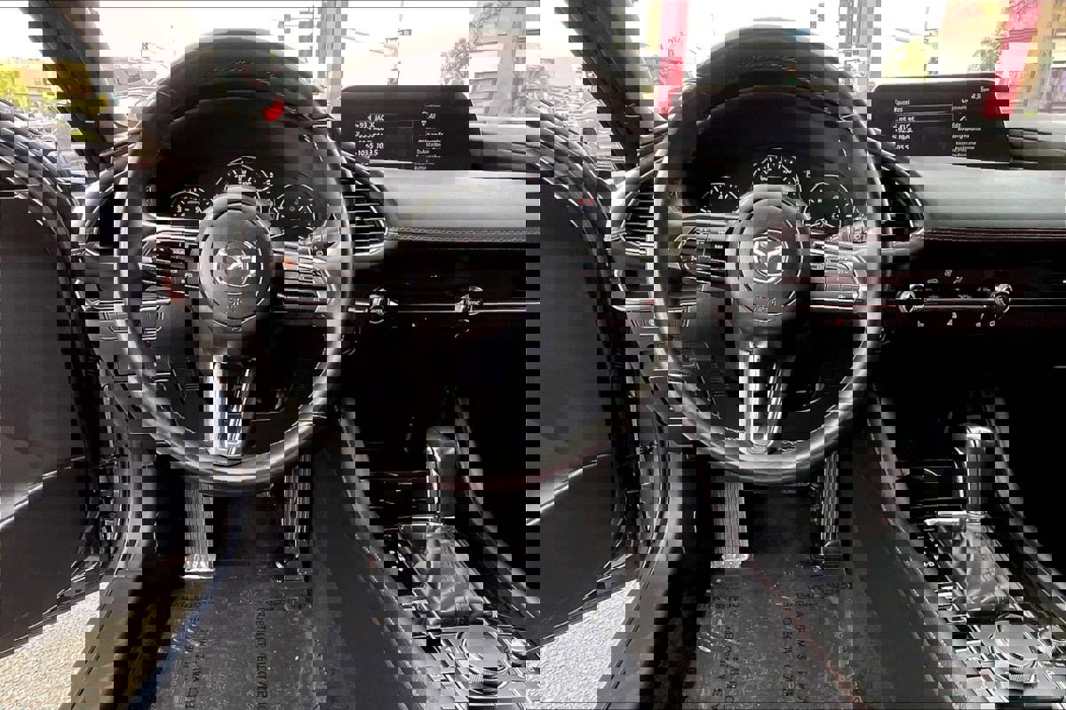 Used 2024 MAZDA MAZDA3 s image 5