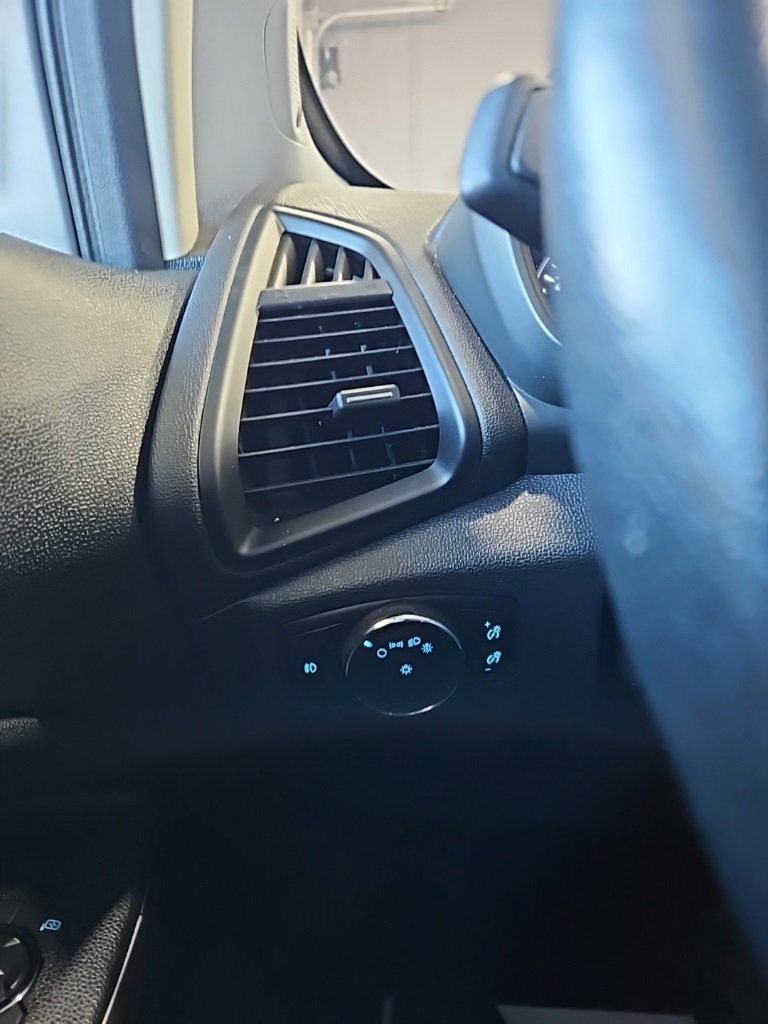 Used 2021 Ford EcoSport Titanium image 34