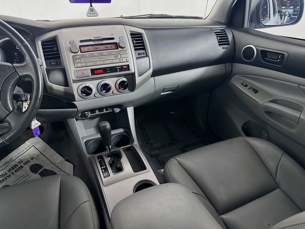 Used 2011 Toyota Tacoma PreRunner w/ SR5 Pkg #2 RWD image 25