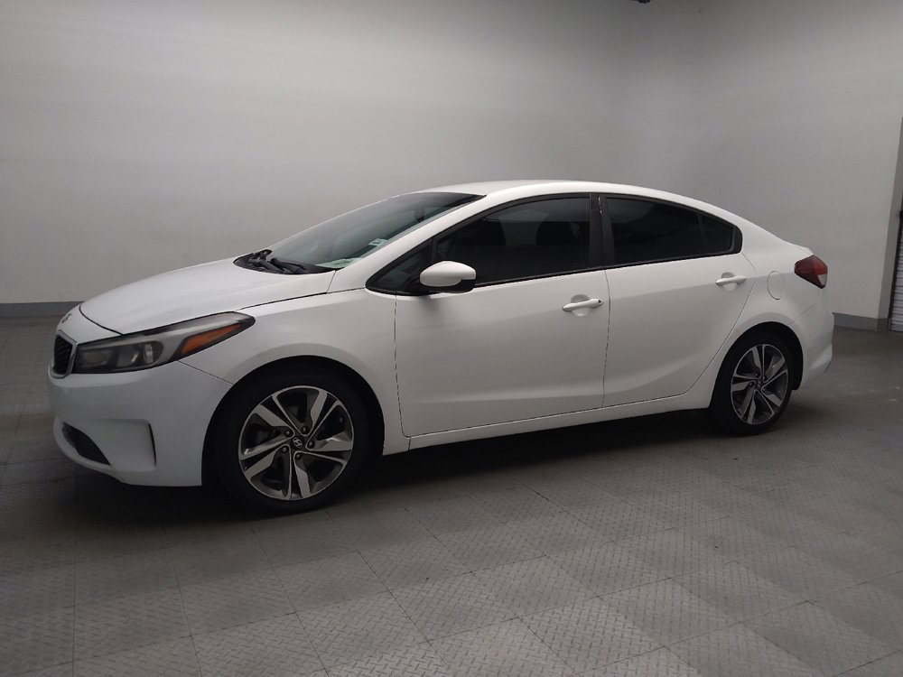 Used 2018 Kia Forte LX FWD image 2