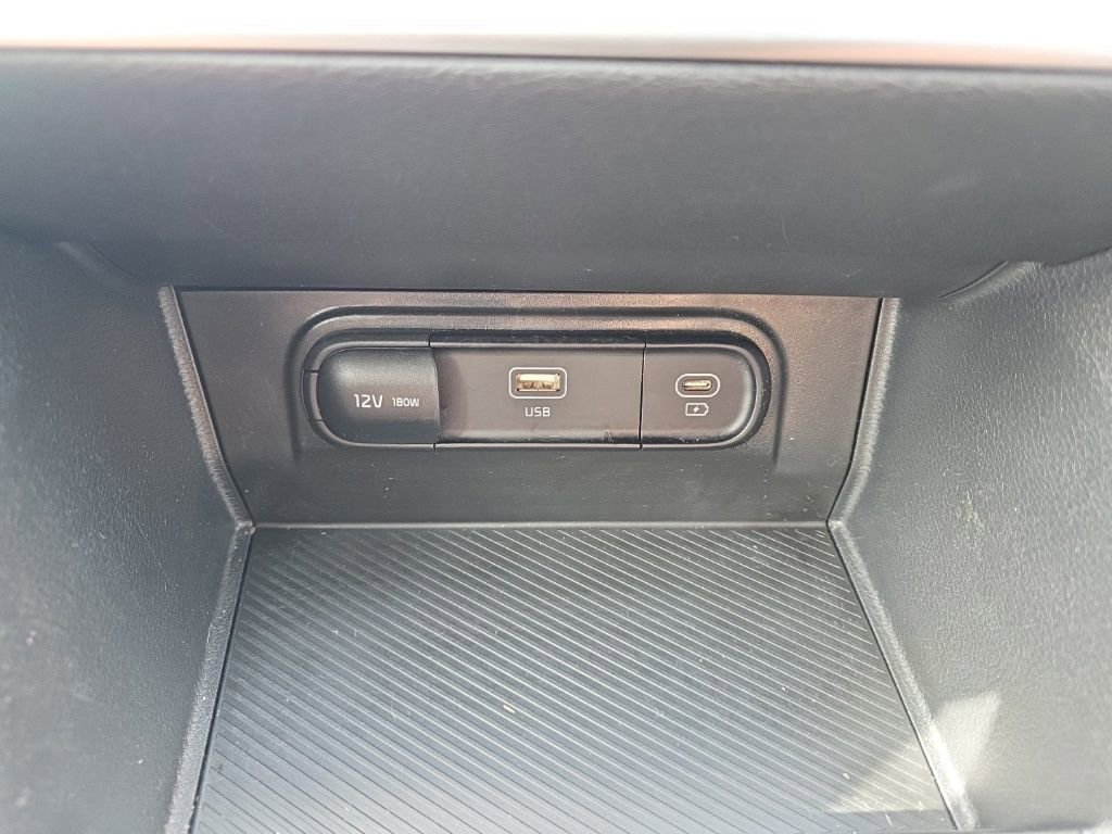 Used 2024 Kia Sportage LX image 27