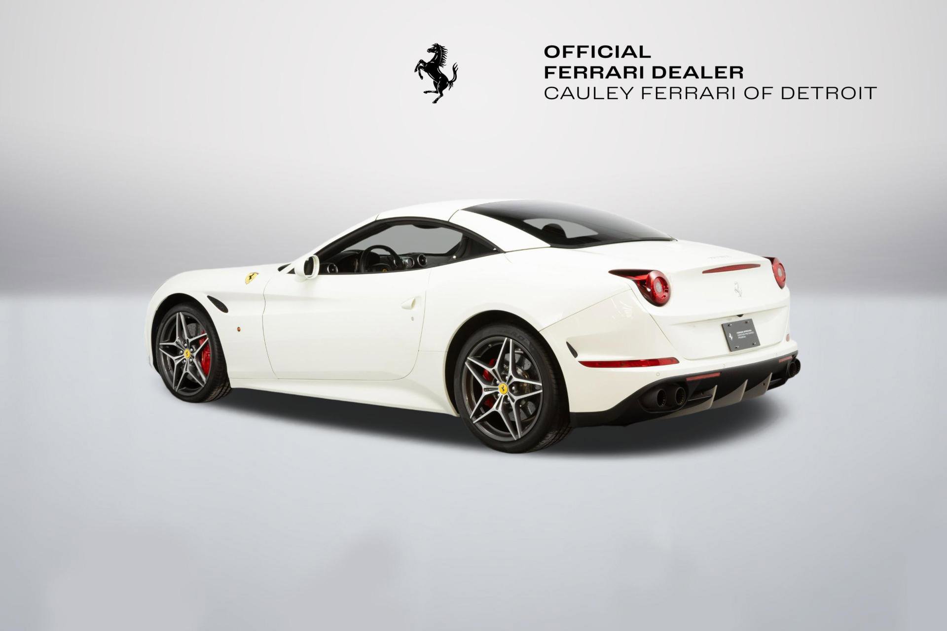Certified 2016 Ferrari California T image 13