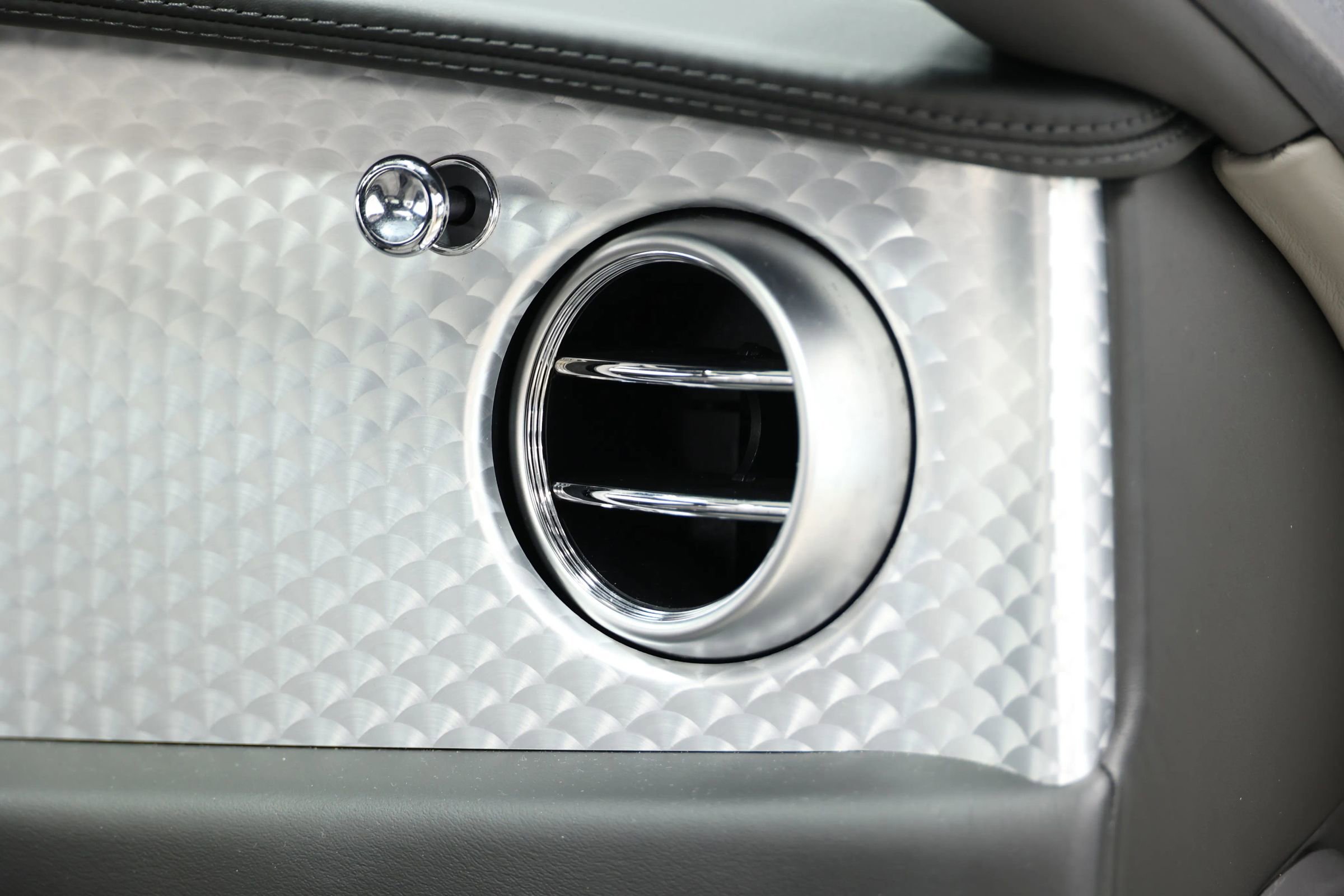 Used 2014 Bentley Flying Spur W12 image 84