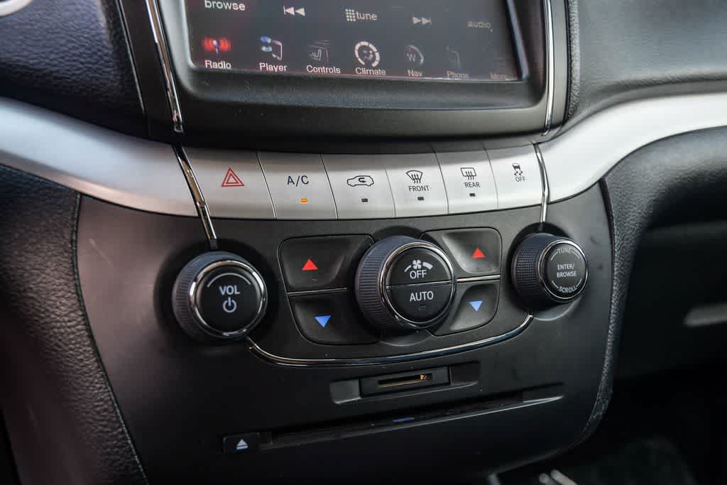 Used 2018 Dodge Journey GT w/ Nav & Sun Group FWD image 23