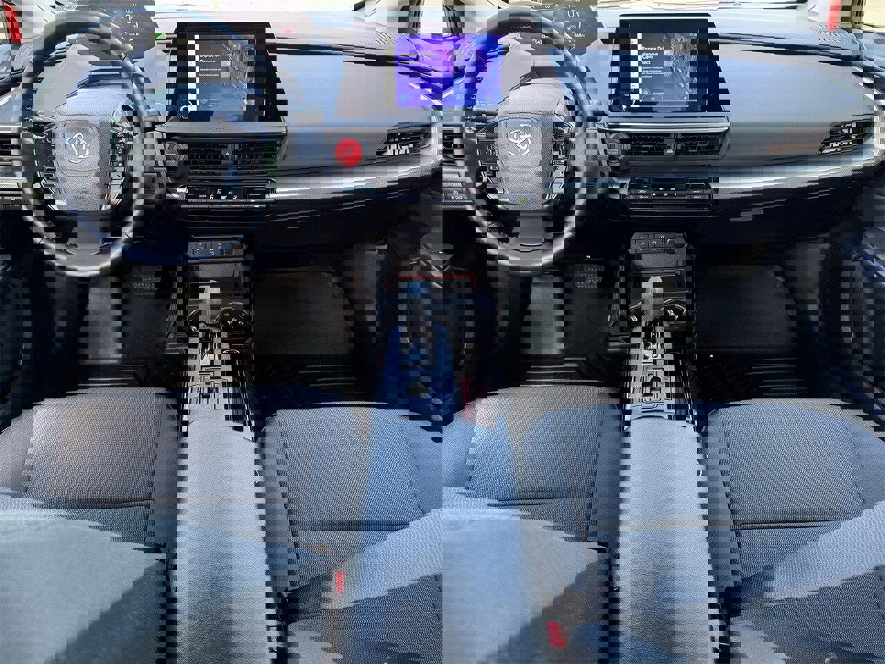 Used 2024 Toyota Prius LE image 10