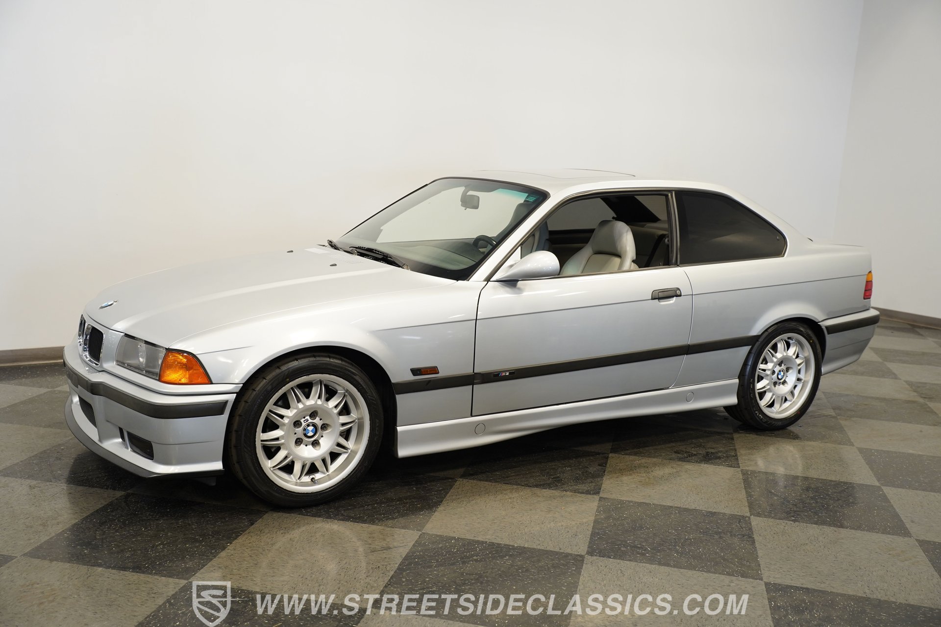 Used 1996 BMW M3 Coupe RWD image 7