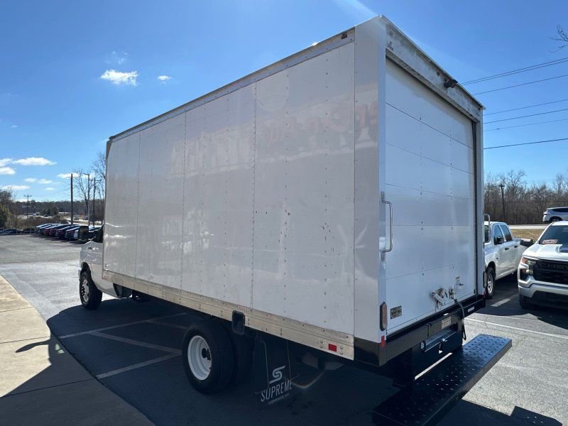 Used 2019 Ford E-450 and Econoline 450 Super Duty w/ Power Windows & Locks Group image 4