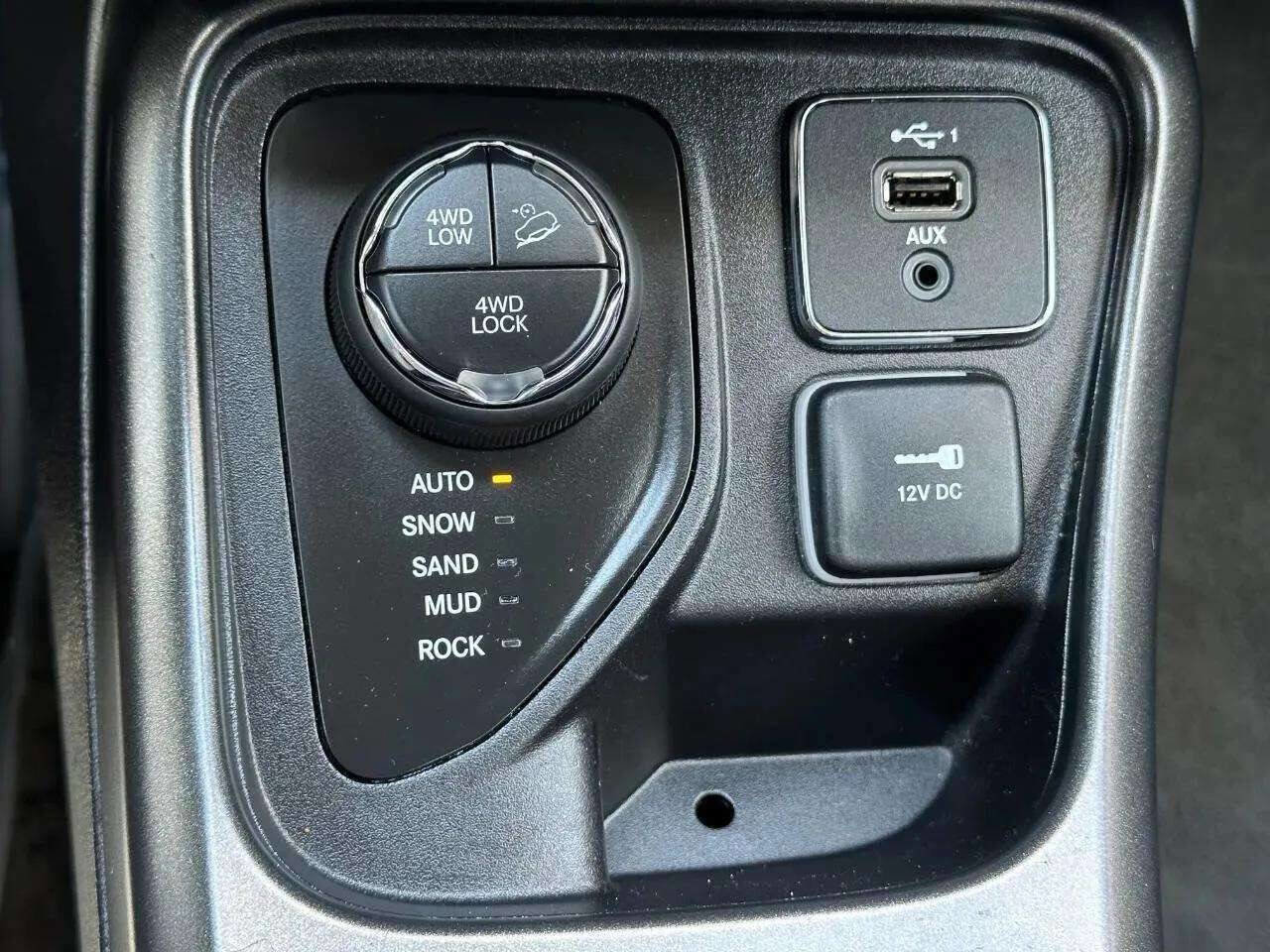 Used 2021 Jeep Compass Trailhawk image 22