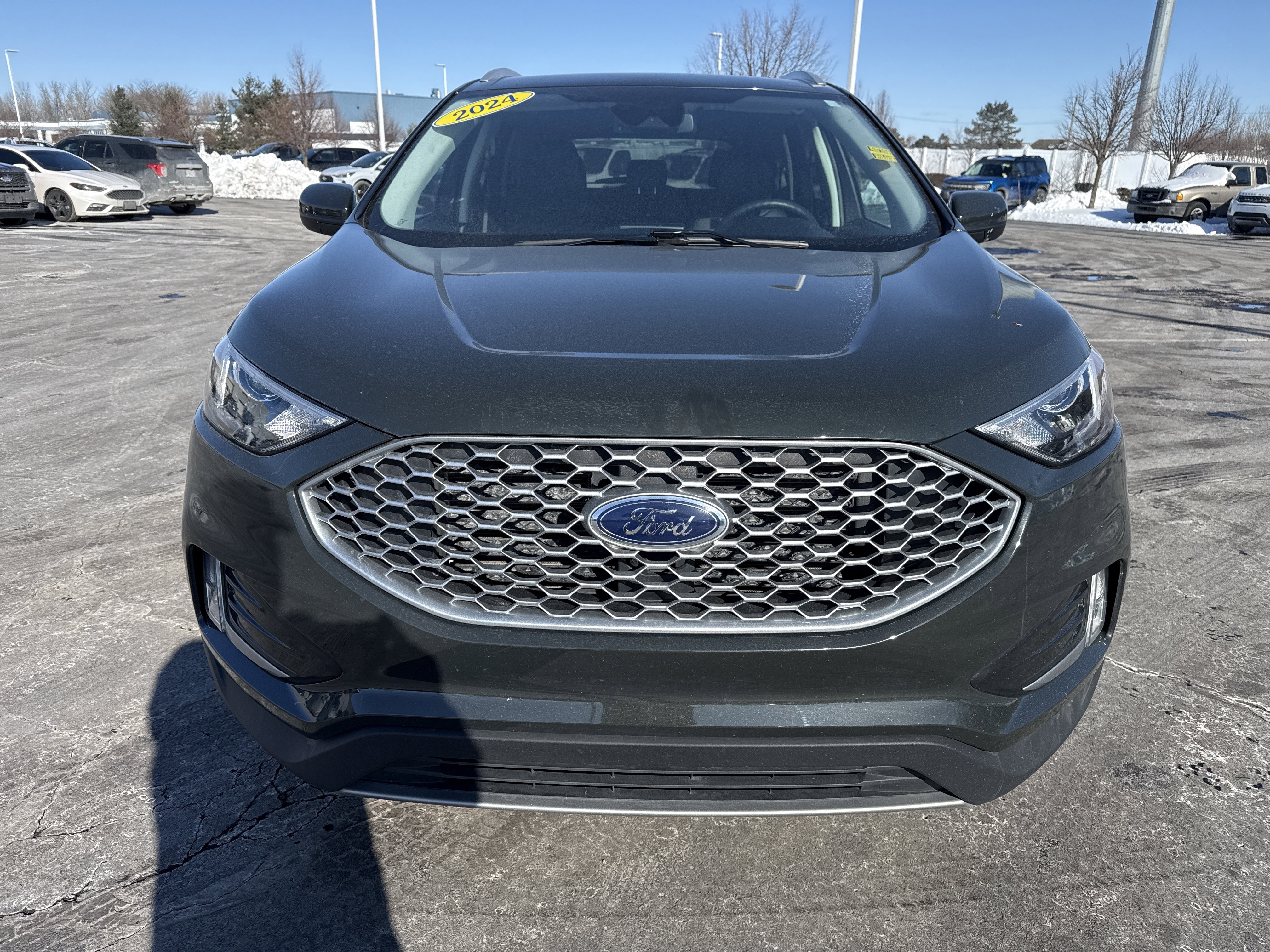 Used 2024 Ford Edge SEL w/ Convenience Package image 12
