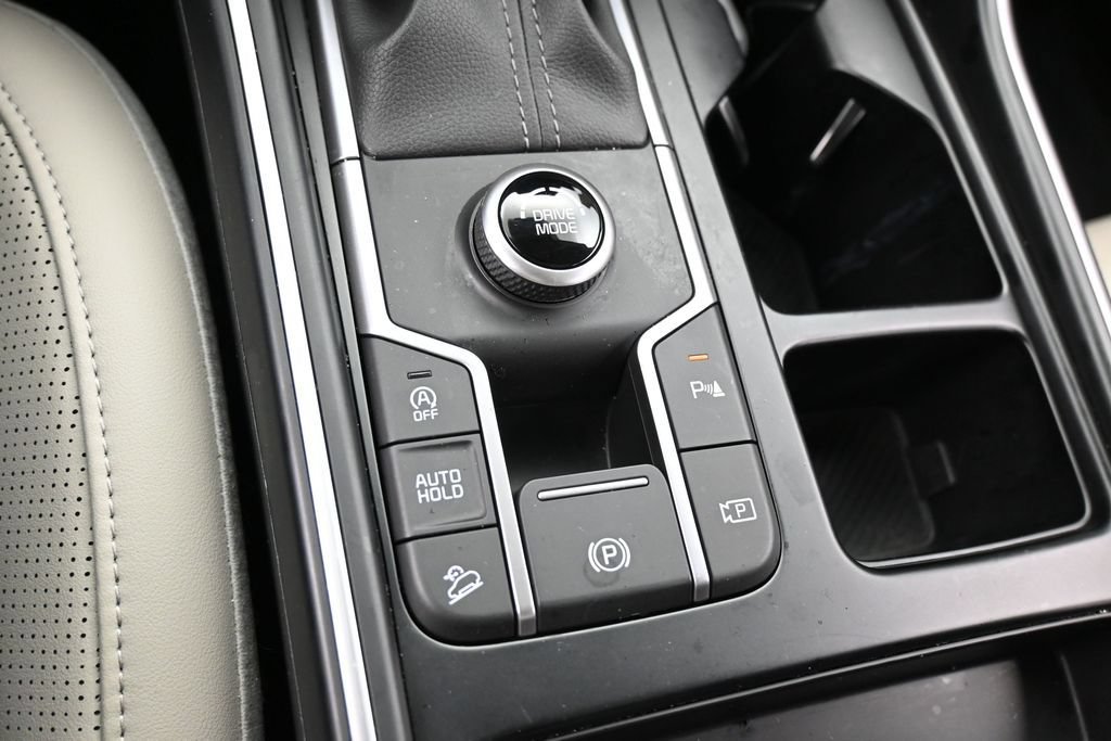Used 2025 Kia Sorento S w/ Panoramic Sunroof Package FWD image 27