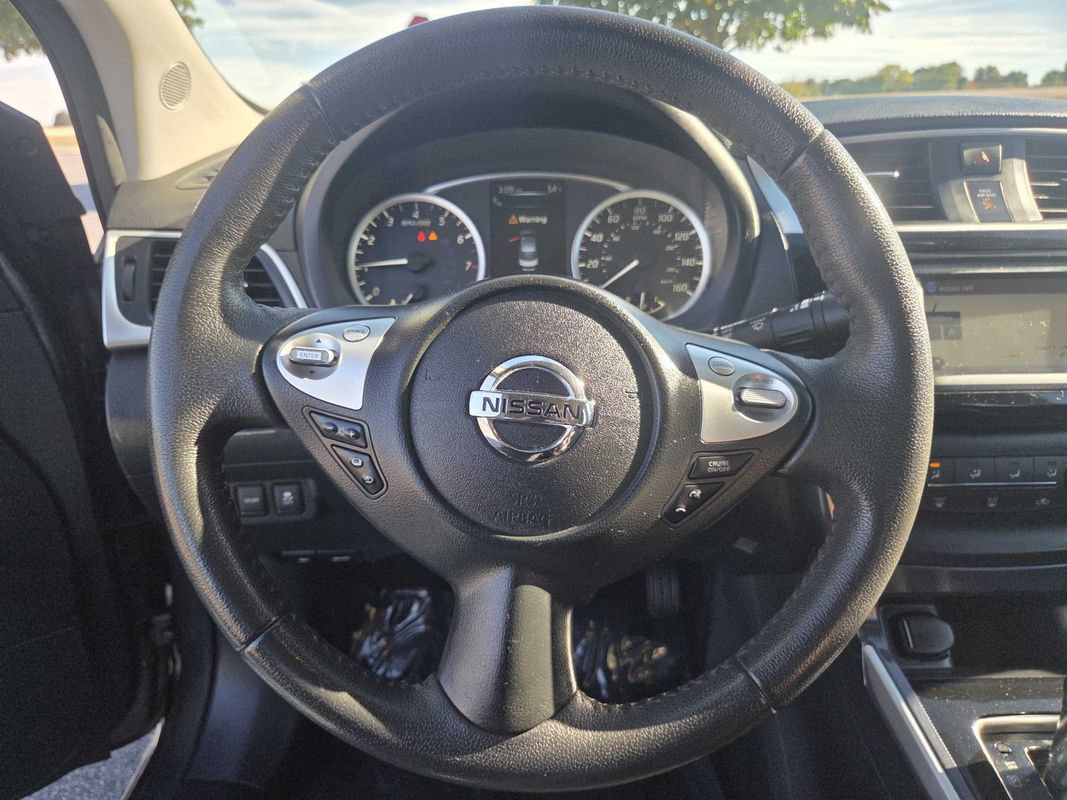Used 2017 Nissan Sentra SR w/ Driver's Assist Package FWD image 19
