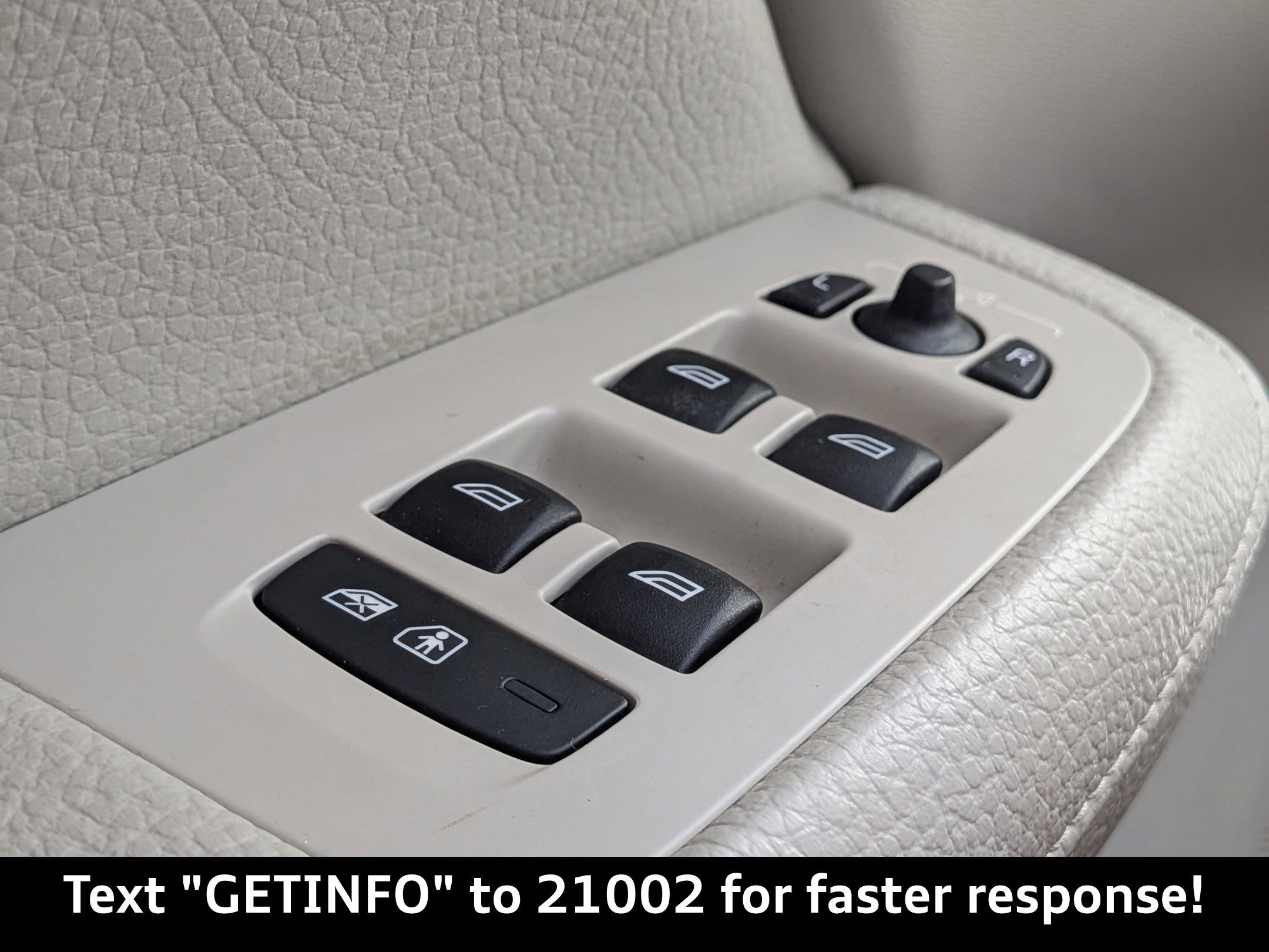 Used 2021 Volvo S60 T5 Momentum image 30