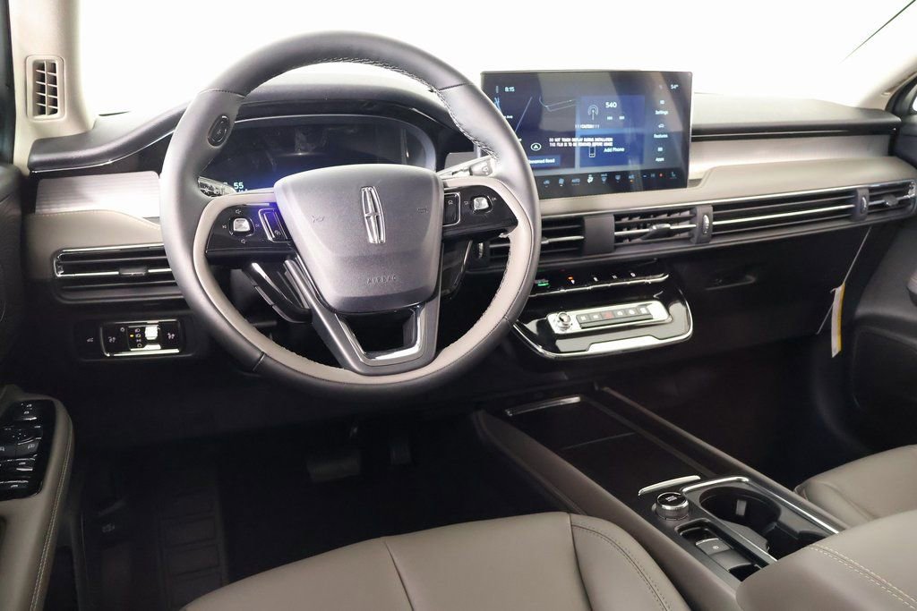 New 2026 Lincoln Corsair Premiere image 2