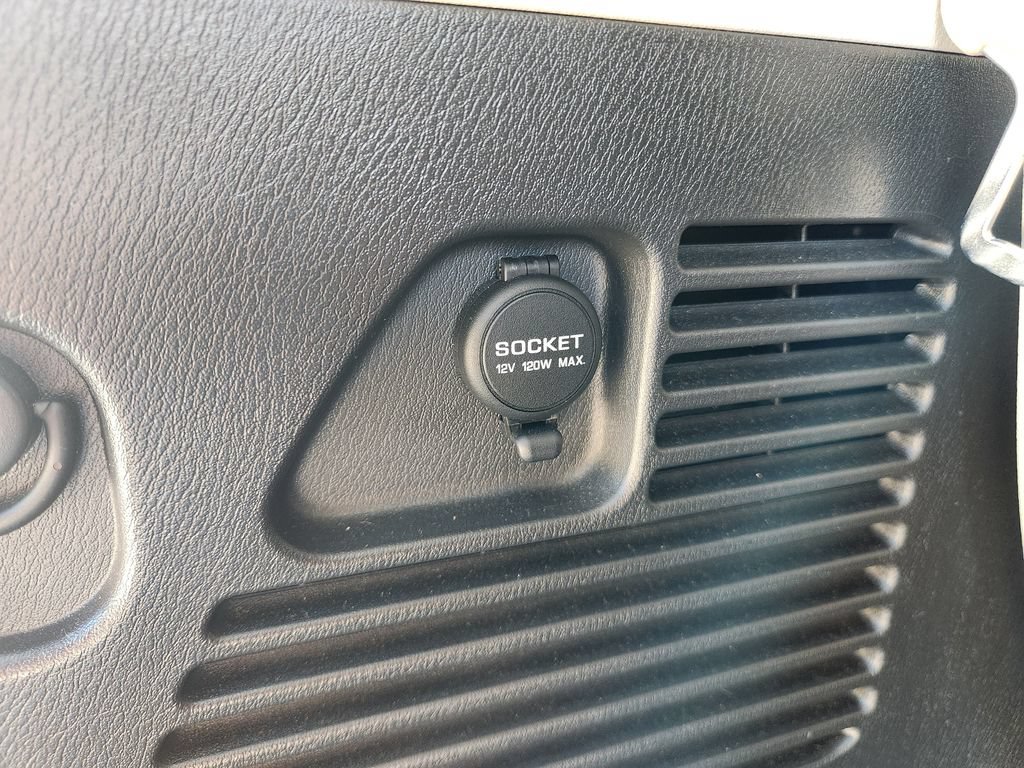 Used 2023 Nissan Armada Platinum w/ Captain's Chairs Package AWD/4WD image 19