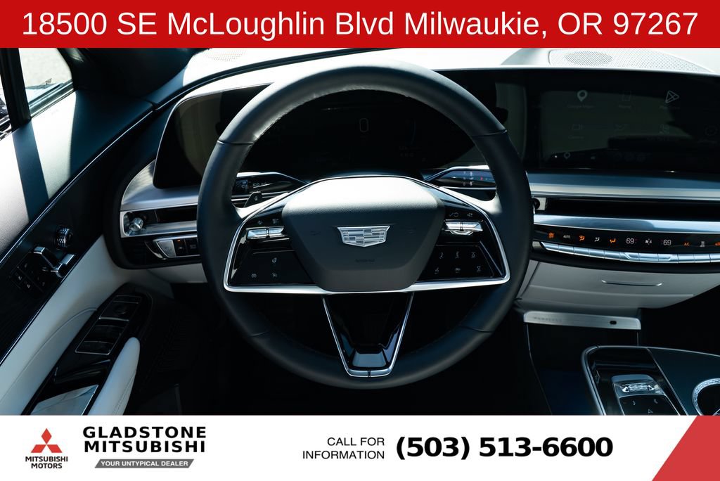 Used 2024 Cadillac Lyriq Luxury AWD/4WD image 12