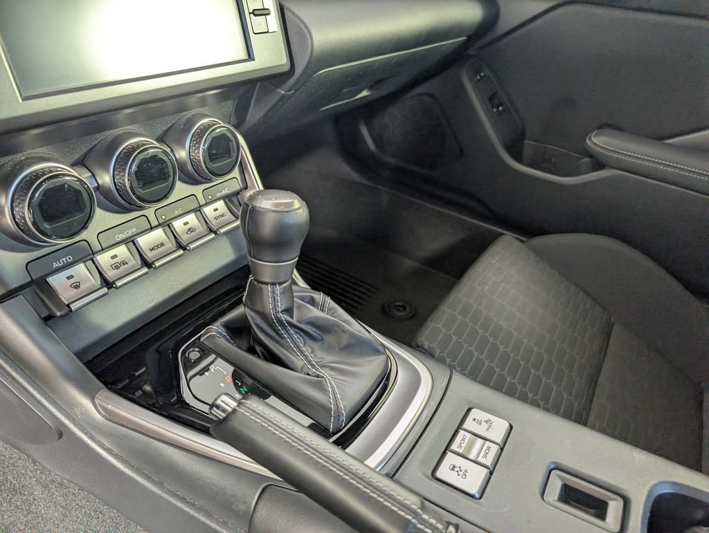 Used 2023 Toyota GR86 w/ ALL Weather Mat Package (TMS) image 18