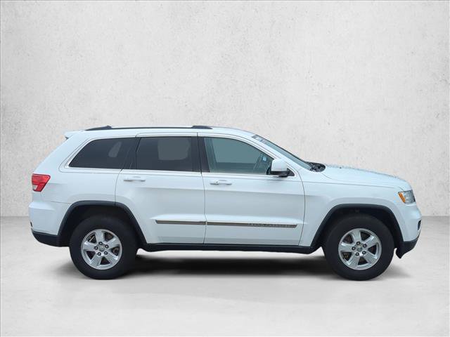 Used 2013 Jeep Grand Cherokee Laredo w/ Laredo E Group image 4